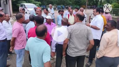 जेपी सीमेट प्लांट बाबूपुर के श्रमिक को 20माह का वेतन न मिलने से विधायक के साथ पहुंचे कलेक्ट्रेट,कलेक्टर को दी शिकायत #mp