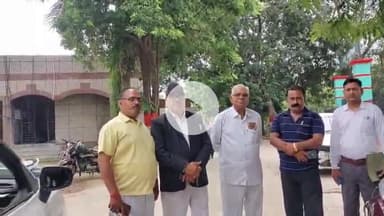 मंझनपुर: तहसील से दूर उपनिबंधक कार्यालय बनने के खिलाफ अधिवक्ताओं ने मंझनपुर जाकर डीएम से की मुलाकात, मिला आश्वासन