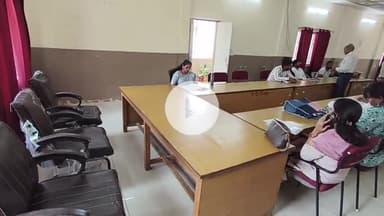 बीना: बीना तहसील सभागार में जनसुनवाई का आयोजन, अधिकारीयों के इंतजार में बैठे रहे शिकायतकर्ता