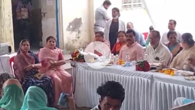 बीना: सेवा पखवाड़ा के अंतर्गत सिविल अस्पताल में रक्तदान शिविर का आयोजन, रक्तदान करने पहुंचे कई लोग