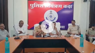 खंडवा नगर: नवरात्रि को लेकर पुलिस कंट्रोल रूम में हुई बैठक, एसडीएम, सीएसपी व तहसीलदार रहे मौजूद, आयोजकों से की चर्चा