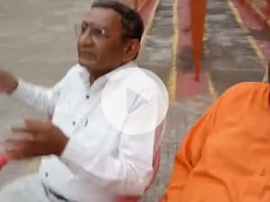 खंडवा नगर: समाजसेवी गणेश भावसार ने बताया कि सद्भावना मंच संस्थापक प्रमोद जैन सनातन धर्म के पक्ष में दिया बयान मामला नौचंदी मेला ग्र