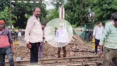 प्रतापगढ़: धीरगंज एवं विश्वनाथगंज के मध्य रेलवे ट्रैक बंद रहने से आवागमन में परेशानी, दो दिन का काम एक दिन में पूरा