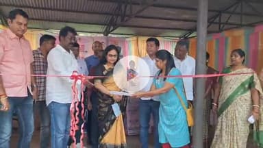 सिमडेगा: सिमडेगा सदर अस्पताल के बाहर स्वास्थ्य नारी समृद्ध परिवार मेले का हुआ उद्घाटन