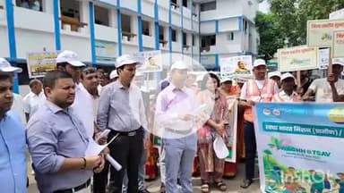 नवादा: समाहरणालय परिसर से नवादा में 'स्वच्छता ही सेवा 2025' अभियान का शुभारंभ हुआ