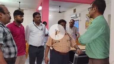 आरा: भाजपा चिकित्सा प्रकोष्ठ के जिला अध्यक्ष डॉक्टर के एन सिन्हा नेप्रधानमंत्री नरेंद्र मोदी के जन्मदिन पर रोगियों को  देखा