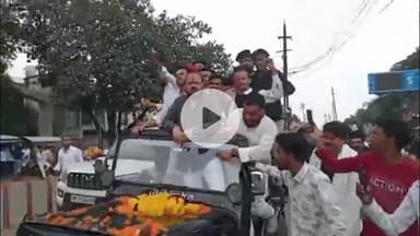 सागर नगर: करणी सेना के राष्ट्रीय अध्यक्ष जीवन सिंह शेरपुर का सागर में भव्य स्वागत, शहर में निकली वाहन रैली