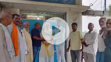 भोरे: सिसई मंडल के भाजपा कार्यकर्ताओं ने पीएम नरेंद्र मोदी के जन्मदिन पर मिठाइयां बांटी, दी बधाई