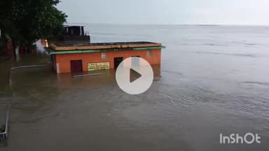 मुंगेर: मुंगेर में लगातार 2 दिनों से बारिश के कारण गंगा का जलस्तर 38.8 मीटर पहुंचा, बाढ़ प्रभावितों की चिंता बढ़ी