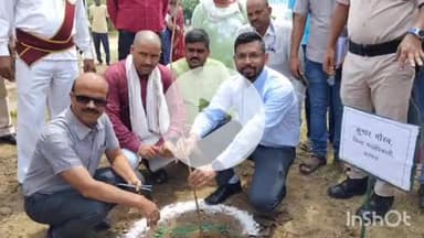 अरवल: समाहरणालय में स्वच्छता ही सेवा अभियान के तहत वृक्षारोपण किया गया