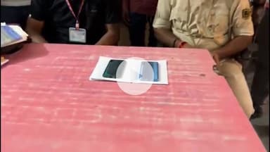 गया टाउन सीडी ब्लॉक: गया रेलवे जंक्शन पर RPF ने 2 चोरी के मोबाइल फोन के साथ 2 लोगों को किया गिरफ्तार, भेजा जेल