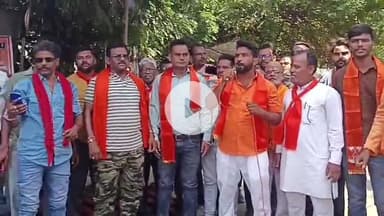 लाडपुरा: कोटा में राजस्थान पुजारियों ने किया प्रदर्शन, जिला कलेक्टर को सौंपा ज्ञापन, भूमाफियाओं से जमीन मुक्त कराने की मांग