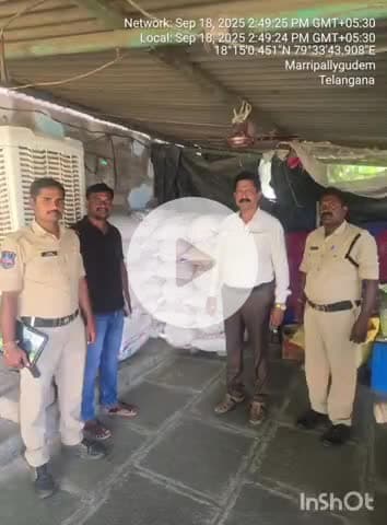 కమలాపూర్: హనుమకొండ జిల్లాకమలాపూర్ పోలీస్ స్టేషన్ పరిధిలో 33,600 చేసే పిడిఎఫ్ బియ్యాన్ని పట్టుకున్న టాస్క్ ఫోర్స్ పోలీసులు