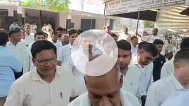 फतेहाबाद: फतेहाबाद तहसील मुख्यालय पर अधिवक्ताओं ने हड़ताल शुरू की, कार्यालयों में काम बंद, डौकी पुलिस पर मारपीट का आरोप