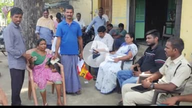 వీణవంక: బెతిగల్ గ్రామంలో జిల్లా కలెక్టర్ ఆదేశాలతో రాయమల్లు చేన్నమ్మ దంపతులను పోషించాలని కుమారులకు కౌన్సిలింగ్ ఇచ్చిన అడికారులు