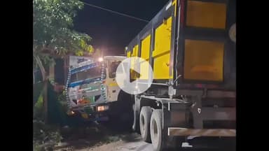 मंझनपुर: ओसा मंडी के पास डंपर ने कुचले नर्सरी के पौधे, ड्राइवर की नींद आने से हुआ हादसा, मालिक बाल-बाल बचा