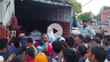 बाह: बाह में बाढ़ पीड़ितों को राहत सामग्री बांटी गई, किसान यूनियन महाशक्ति की पहल