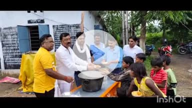 पतरातू: बलकूदरा कोलियरी में विश्वकर्मा पूजा पर भव्य भंडारा, बड़कागांव विधायक व सीसीएल एसओपी शामिल हुए