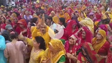 सरदारशहर: पीरजी की दरगाह में चल रही श्रीमद् भागवत कथा के पांचवें दिन श्रोताओं ने वामन अवतार और कृष्ण जन्म प्रसंग का उठाया लुफ्त