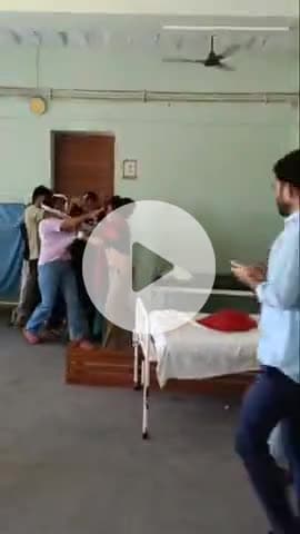सरदारशहर: राजकीय उपजिला अस्पताल में भर्ती 23 वर्षीय युवती के साथ एक महिला ने की मारपीट, वीडियो सोशल मीडिया पर हुआ वायरल