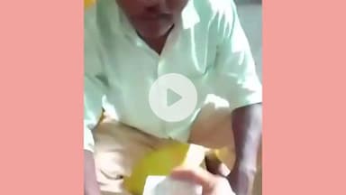 धुरकी: धुरकी में पीडीएस दुकानदार की दुकान से लामुको ने चावल व गेहूं लूटे