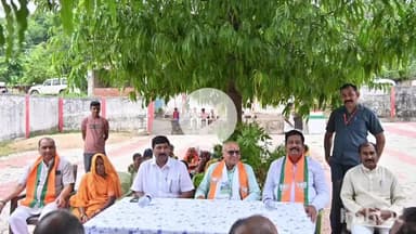 गोपद बनास: सेवा पखवाड़ा कार्यक्रम: सीधी सांसद द्वारा नौगमा धीर सिंह में पौधारोपण अभियान