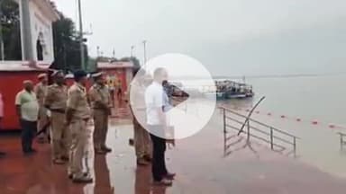 सिराथू: पुलिस महानिरीक्षक ने अधिकारियों के साथ गंगा और मंदिर इलाके का भ्रमण कर नवरात्रि से संबंधित दिए दिशा-निर्देश