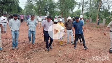 गोपद बनास: सीधी: स्वच्छता पखवाड़ा के तहत संजय गांधी महाविद्यालय के पास कलेक्टर ने किया वृक्षारोपण