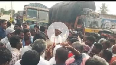 నిడమానూరు: మండల కేంద్రంలో జాతీయ రహదారిపై యూరియా కోసం ధర్నా నిర్వహించిన రైతులు