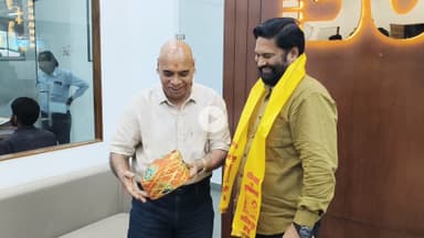 रात भर का है मेहमां अंधेरा ,
किसके रोके रुका है सवेरा..मंज़ूर तंवर एडवोकेट