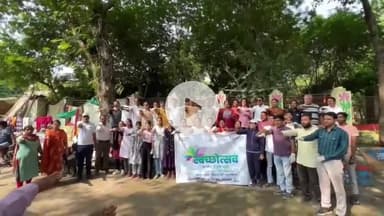 खंडवा नगर: सेवा पखवाड़ा के अंतर्गत स्वच्छता अभियान चलाया गया, नाग चुन तालाब में पौधे रोपे गए