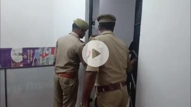 प्रतापगढ़: कम्पनी गार्डन के पास लड़की से अश्लील कमेंटबाज़ी करने वाले दोनों आरोपियों ने थाने में गिड़गिड़ाकर मांगी माफी और खाई शपथ