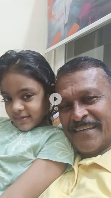 रिश्ते पतंग की डोर जैसे कमसिन और रंगीन होते हैं, जितना खींचा और संवारा जाय उतने ही मजबूत होते हैं