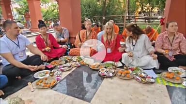 गया टाउन सीडी ब्लॉक: गया के देवघाट पर रूस, यूक्रेन सहित कई देशों के विदेशी श्रद्धालुओं ने किया पिंडदान