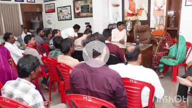 कुरवाई: क्षेत्र के एक दर्जन से अधिक नागरिकों ने विभिन्न समस्याओं के समाधान के लिए विधायक को दिए आवेदन