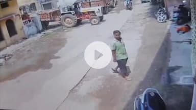 चाणक्यपुरी कॉलोनी से दो बाइक चोरी, चोरी करते कैमरे में कैद हुए चोर, पुलिस ने किया गिरफ्तार