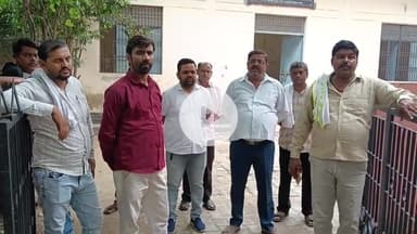 कोल: रंजीत गढ़ी के निकट अज्ञात वाहन की टक्कर से बाइक सवार व्यक्ति की मौत, पुलिस ने शव भेजा पोस्टमार्टम हाउस