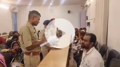 आरा: भोजपुर SP ने जनता दरबार में जन सुनवाई की, परिवादियों की शिकायतों के निस्तारण हेतु दिए निर्देश