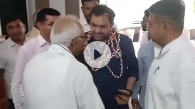 बीकानेर: कांग्रेस के राष्ट्रीय सचिव चिरंजीव राव बीकानेर पहुंचे, कार्यकर्ताओं ने किया स्वागत