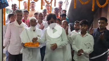 धुरकी: धुरकी में समाजसेवी सरफराज अंसारी ने सकीला नाज 99 शॉप का किया उद्घाटन