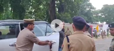 प्रतापगढ़: प्रतापगढ़ में नए एसपी दीपक भूकर ने किया पदभार ग्रहण, पुलिस लाइन में दिया गया गार्ड ऑफ ऑनर, बेल्हा देवी में टेका माथा