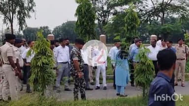 सासाराम: सासाराम में संभावित मुख्यमंत्री की यात्रा को लेकर रोहतास जिला पदाधिकारी ने किया स्थल निरीक्षण