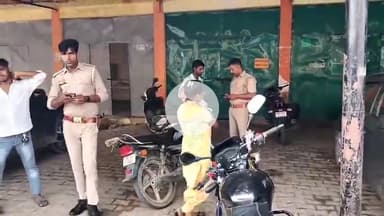 इटावा: महिला जिला अस्पताल में पत्नी का इलाज कराने आए पति की बाइक चोरी, पुलिस मामले की जांच में जुटी है