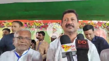 बेगूसराय: गिरिराज सिंह बखरी विधानसभा एनडीए कार्यकर्ता सम्मेलन कार्यक्रम में पहुंचे।