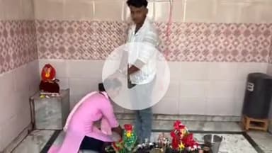 झाझा: झाझा के बस स्टैंड स्थित शिव मंदिर में प्रेमी जोड़े ने घर से रजामंदी न मिलने पर रचाई शादी