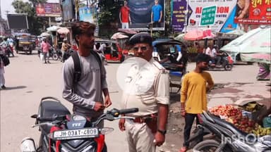 मेदिनीनगर (डालटनगंज): मेदिनीनगर के छः मुहान इलाके में शनिवार को अभियान चला, ₹36969 का चालान वसूला गया