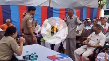 जोशियाड़ा: एसपी उत्तरकाशी ने जनजागरुकता चौपाल आयोजित कर सीनियर सिटिजन और आम जनमानस को साइबर अपराधों के प्रति सजग किया