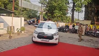 झांसी: झांसी के एसएसपी ने नवाबाद थाने का वार्षिक निरीक्षण किया, अभिलेखों की जांच की