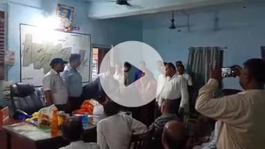 सरमेरा: सरमेरा मनरेगा कार्यालय में स्थानांतरित पदाधिकारी को दी गई विदाई