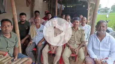 पतरघट: पटलघट में दुर्गा पूजा को लेकर शांति समिति की बैठक, नर्तकी के नृत्य पर लगी पाबंदी